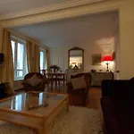 Apartment Jean Du Bellay - 4 Adults
