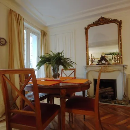 Appartamento Jean Du Bellay - 4 Adults *